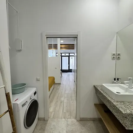 Artbel Rentals En Numancia Madrid Exterior photo